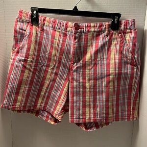 Size 16 Gloria Vanderbilt shorts sku: A1